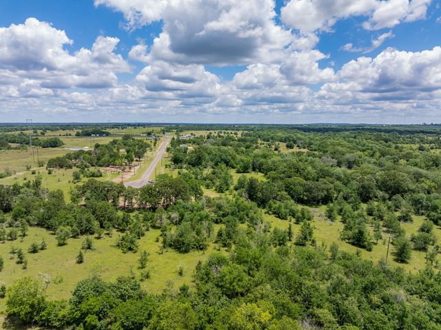 6501 Atakapan Trail, Bedias, TX 77831