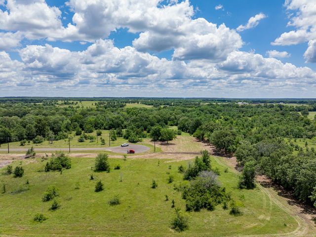 6501 Atakapan Trail, Bedias, TX 77831