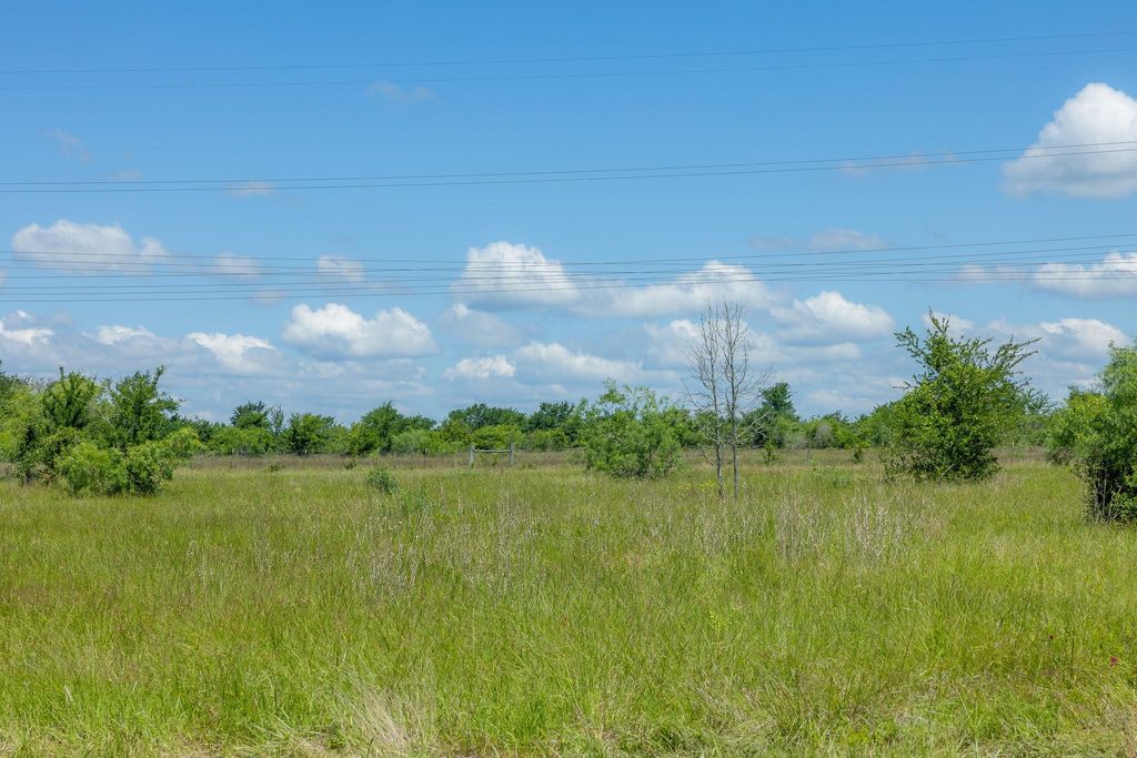 6501 Atakapan Trail, Bedias, TX 77831