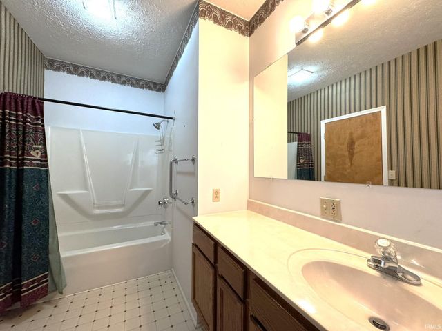 722 W 4th Street, Marion, IN 46952