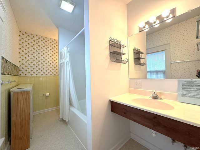 722 W 4th Street, Marion, IN 46952