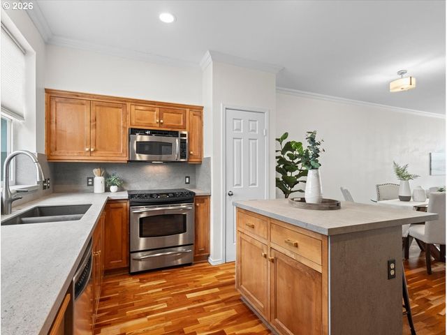 1523 Se CUTTER Ln, Vancouver, WA 98661