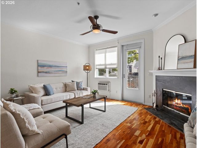 1523 Se CUTTER Ln, Vancouver, WA 98661