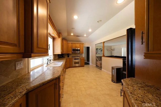 2831 Spruce, Fullerton, CA 92835