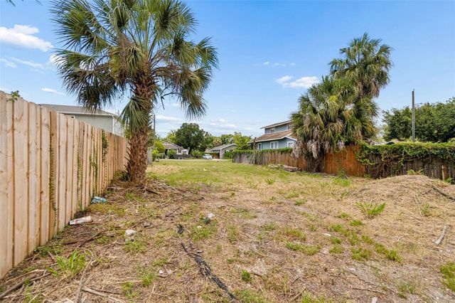 4805 N 10TH STREET, Tampa, FL 33603