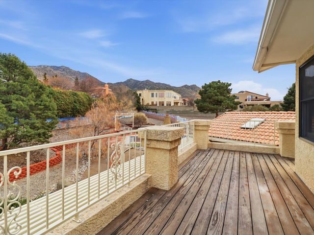 1304 Onava Court NE, Albuquerque, NM 87112