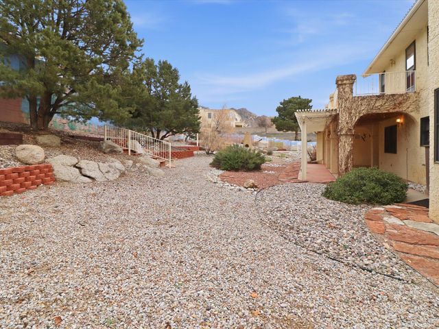 1304 Onava Court NE, Albuquerque, NM 87112