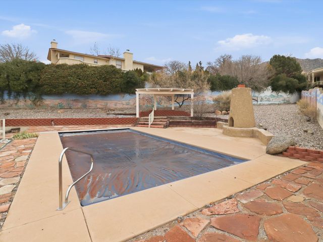 1304 Onava Court NE, Albuquerque, NM 87112