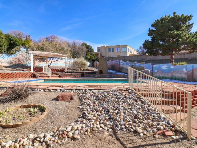 1304 Onava Court NE, Albuquerque, NM 87112