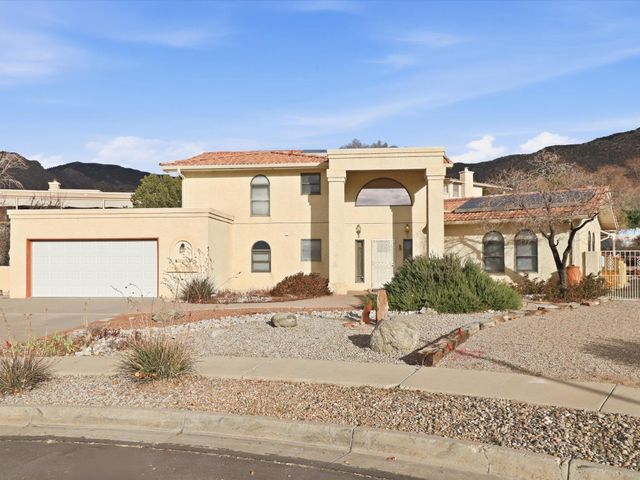 1304 Onava Court NE, Albuquerque, NM 87112