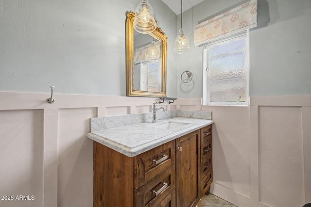 1333 E Monte Vista Road, Phoenix, AZ 85006