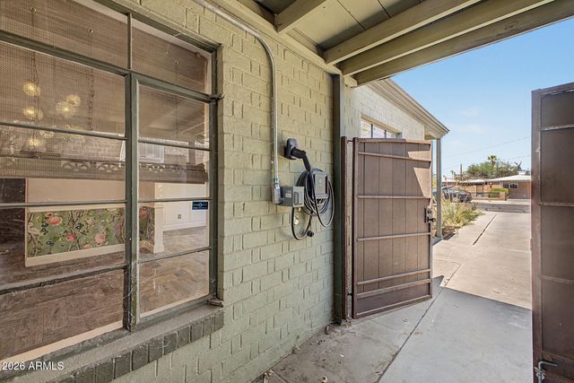 1333 E Monte Vista Road, Phoenix, AZ 85006