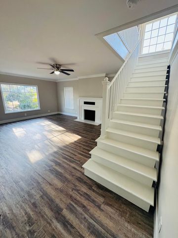 1431 N Plano Street, Porterville, CA 93257