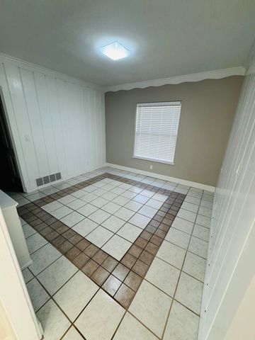 1431 N Plano Street, Porterville, CA 93257