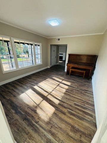 1431 N Plano Street, Porterville, CA 93257