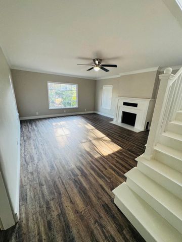 1431 N Plano Street, Porterville, CA 93257