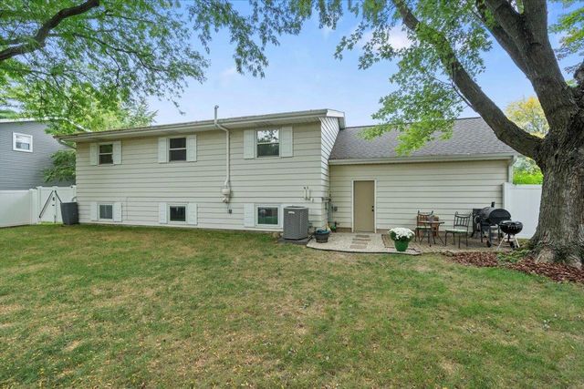 1309 Vandenburg Street, Sun Prairie, WI 53590