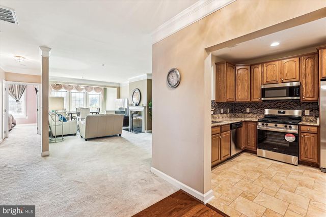 44485 Chamberlain Ter Unit 205, Ashburn, VA 20147