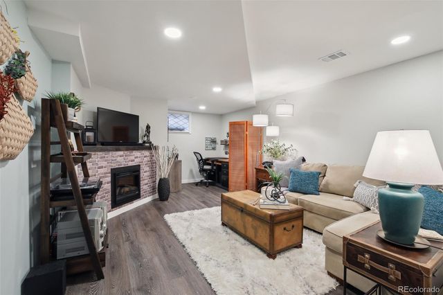 6948 Buckskin Drive, Littleton, CO 80125