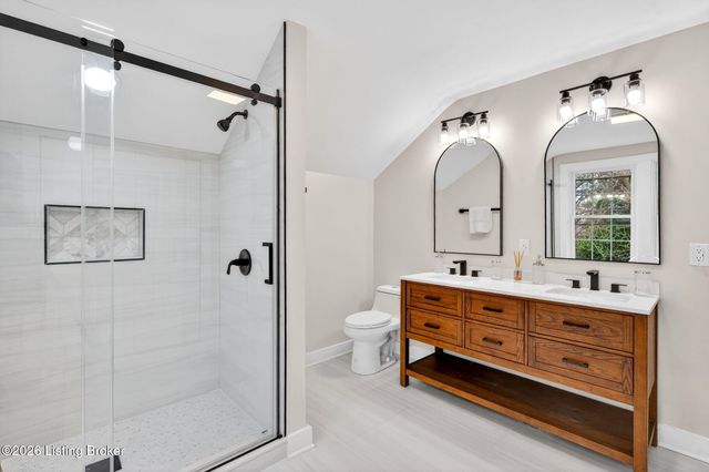 10117 Whipps Mill Rd, Louisville, KY 40223