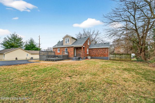 10117 Whipps Mill Rd, Louisville, KY 40223