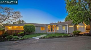 20 Hanson Ln, Walnut Creek, CA 94596