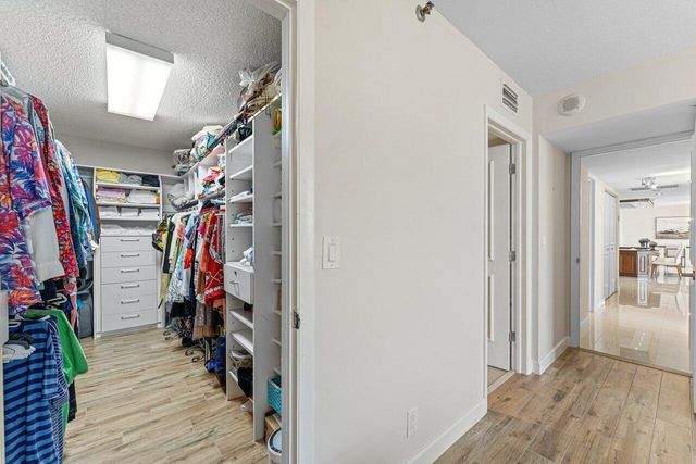 2003 N Ocean Boulevard 902, Boca Raton, FL 33431