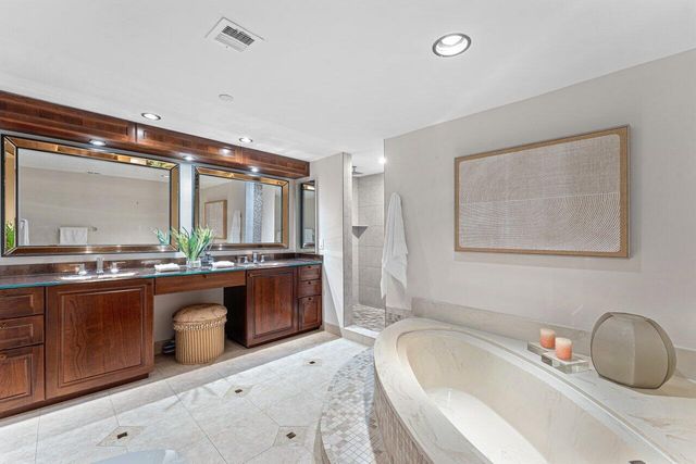 2003 N Ocean Boulevard 902, Boca Raton, FL 33431