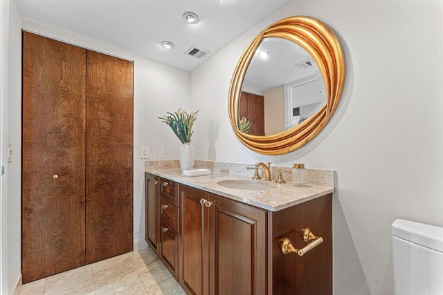 2003 N Ocean Boulevard 902, Boca Raton, FL 33431