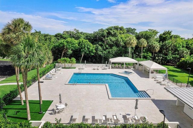 2003 N Ocean Boulevard 902, Boca Raton, FL 33431