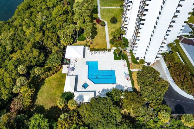 2003 N Ocean Boulevard 902, Boca Raton, FL 33431