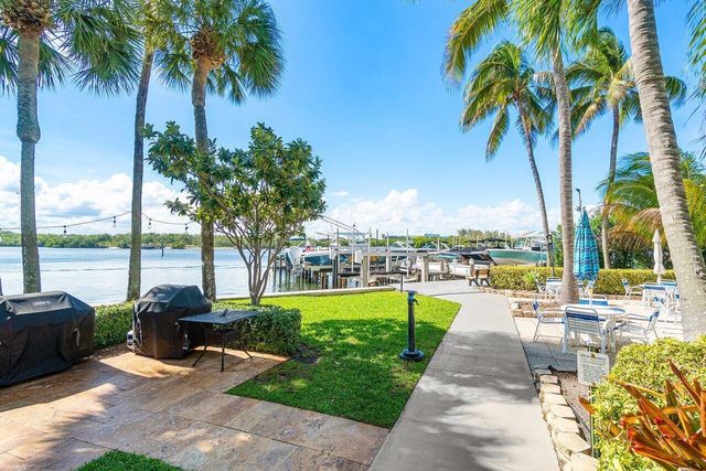 2003 N Ocean Boulevard 902, Boca Raton, FL 33431