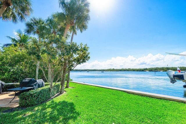 2003 N Ocean Boulevard 902, Boca Raton, FL 33431