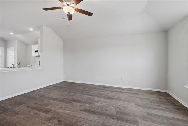 20313 W 195th Street, Spring Hill, KS 66083