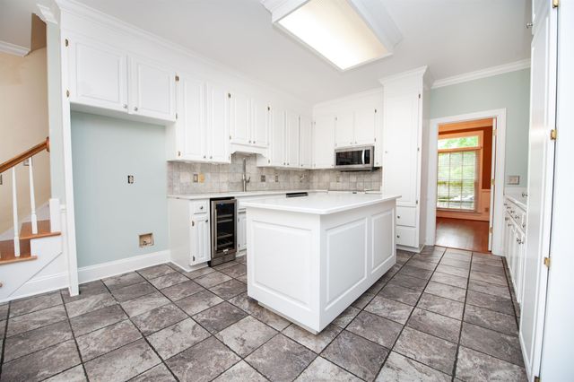 224 E Woodglen Road, Spartanburg, SC 29301