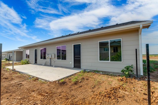 5422 N Sandkey ST, Wichita, KS 67204