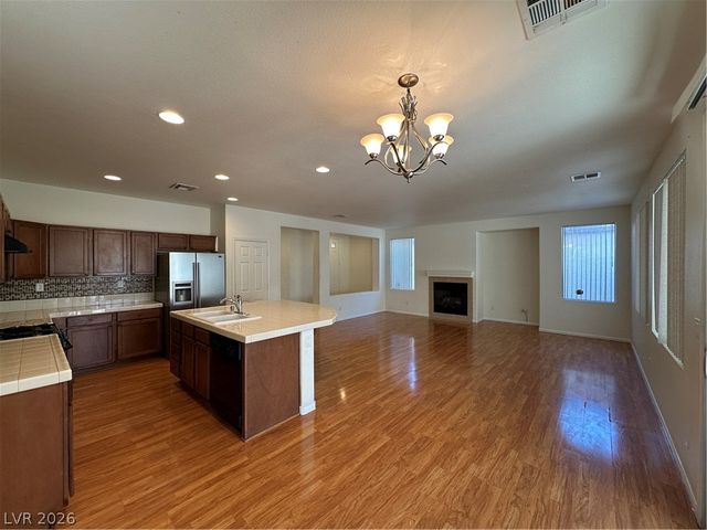 6690 Apollos Gate Court, Las Vegas, NV 89142