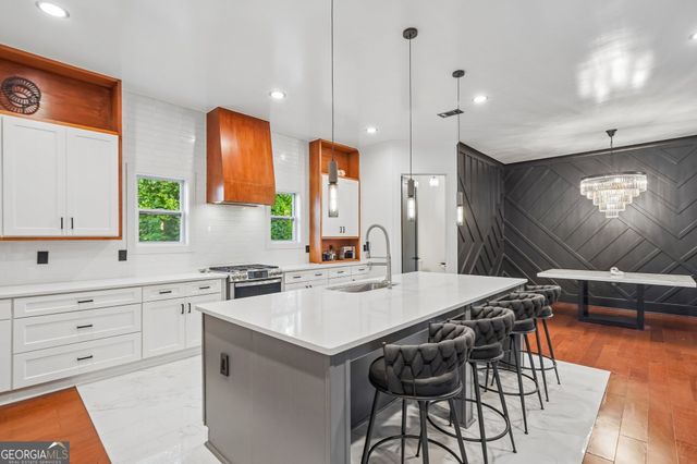 330 Seventh Avenue, Scottdale, GA 30079
