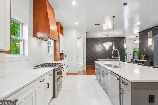 330 Seventh Avenue, Scottdale, GA 30079