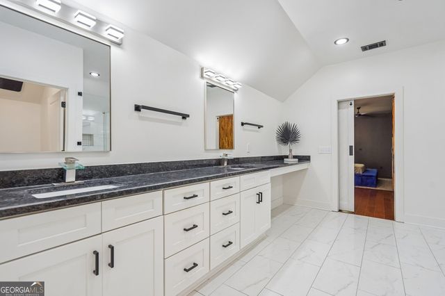 330 Seventh Avenue, Scottdale, GA 30079