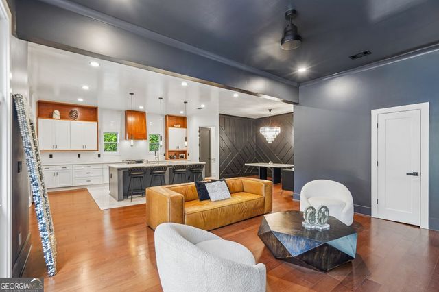 330 Seventh Avenue, Scottdale, GA 30079