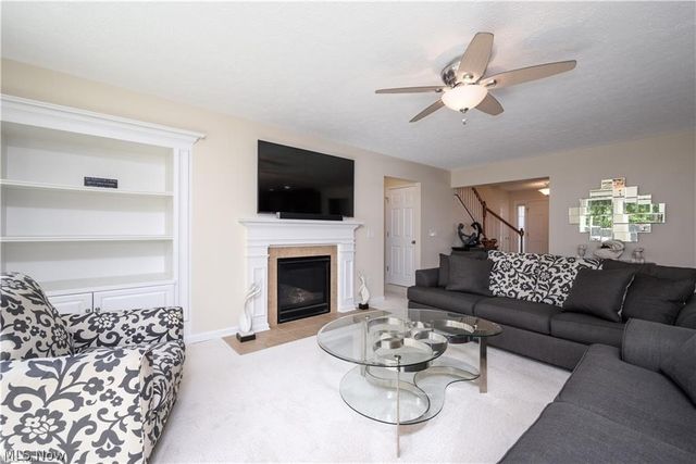 1242 Bexley Circle, Akron, OH 44312