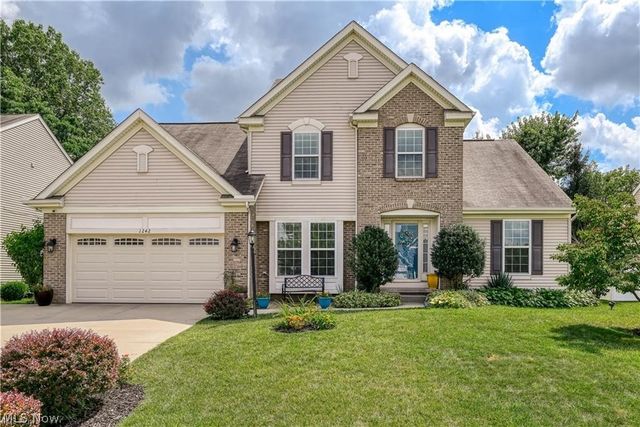 1242 Bexley Circle, Akron, OH 44312