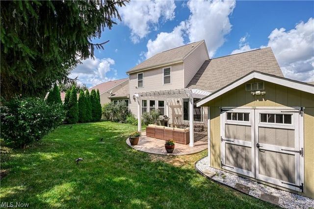 1242 Bexley Circle, Akron, OH 44312