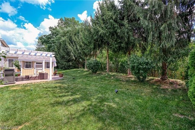 1242 Bexley Circle, Akron, OH 44312