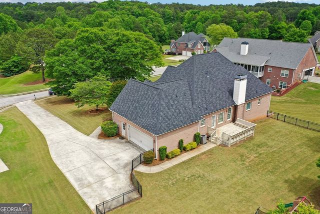 807 Kennedy Court, Loganville, GA 30052