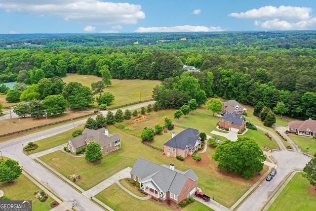 807 Kennedy Court, Loganville, GA 30052