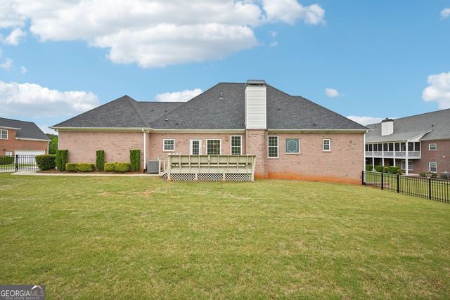 807 Kennedy Court, Loganville, GA 30052