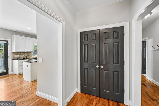 807 Kennedy Court, Loganville, GA 30052