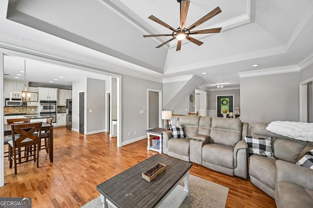 807 Kennedy Court, Loganville, GA 30052